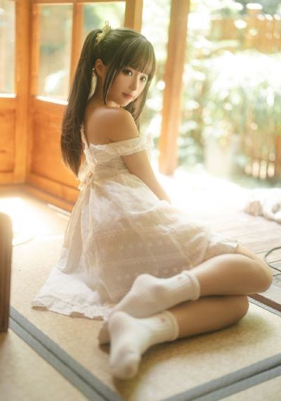 《美丽小蜜桃》